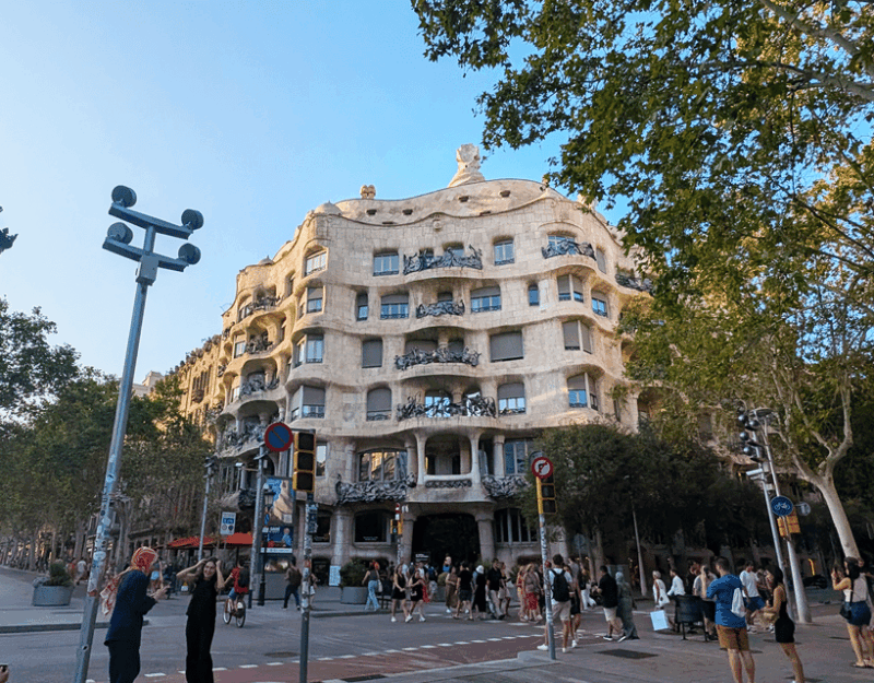 barcelona-old-town-private-walking-tour-of-past-and-present