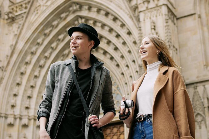 barcelona-old-town-walking-tour-optional-casa-battlo-ticket