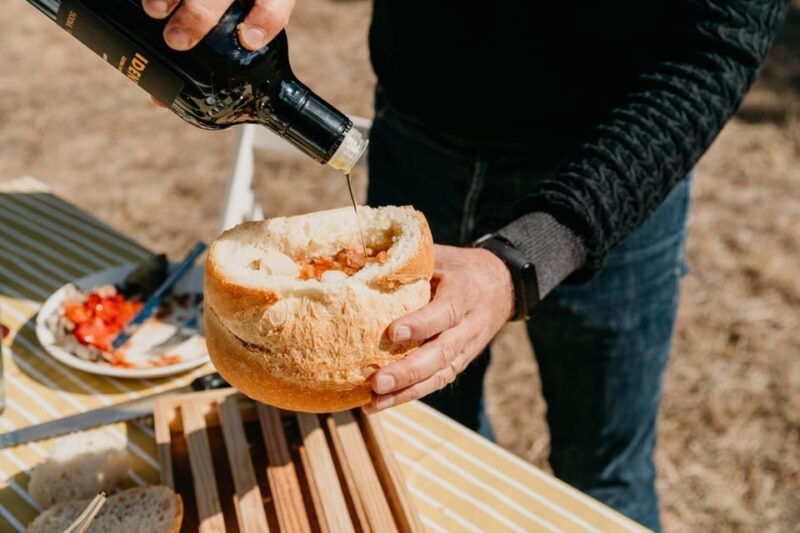 barcelona-olive-oil-tasting-with-tapas-and-cava