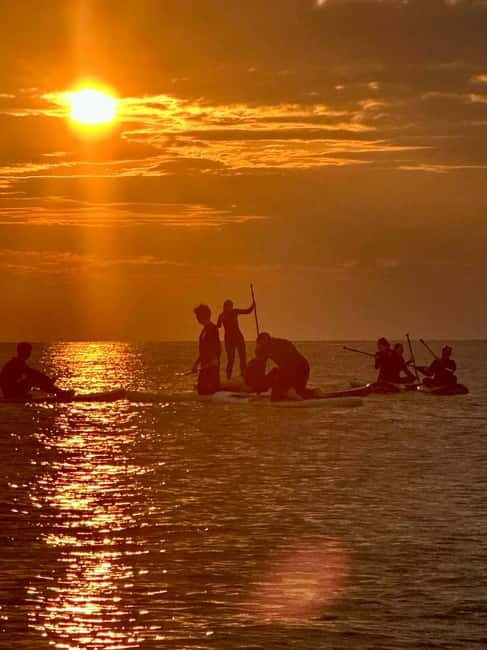 Barcelona: Paddleboard at sunrise. Inc.: teacher, photos/videos, material, equipment. - Who Should Consider This Tour?