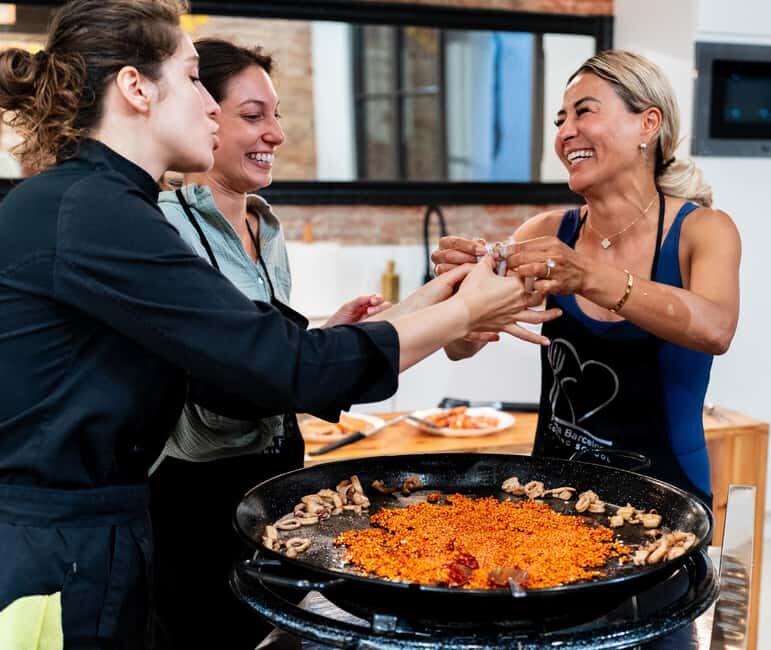 Barcelona Paella Class, Boqueria Tour, Mother-Daughter Chefs - What’s Included and How It Adds Value