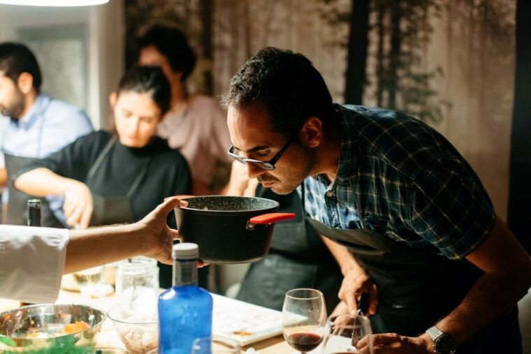 barcelona-paella-cooking-workshop-and-market-tour