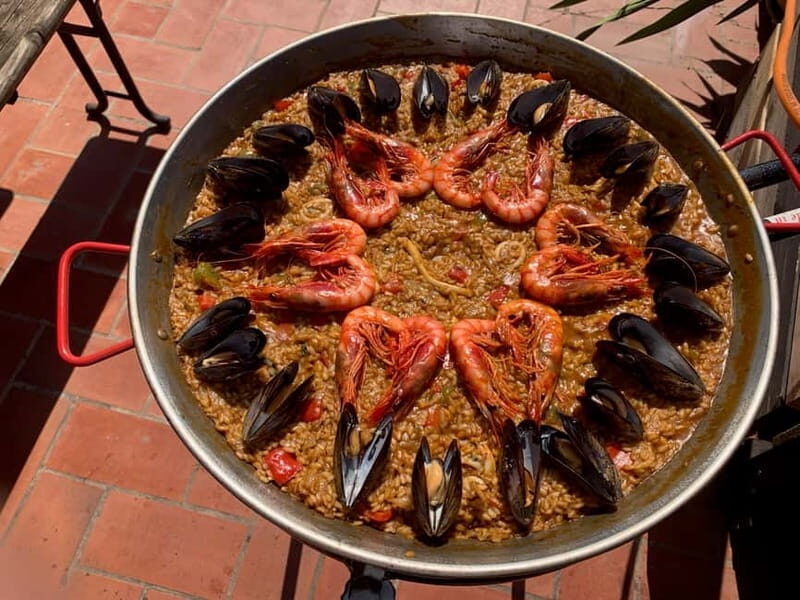 Barcelona: Paella Seafood Master Cooking Class with Sangria - Key Points