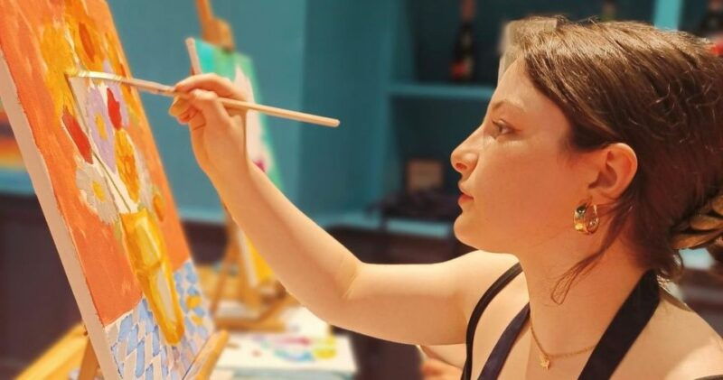 barcelona-paint-and-sip-experience-with-spanish-vermouth