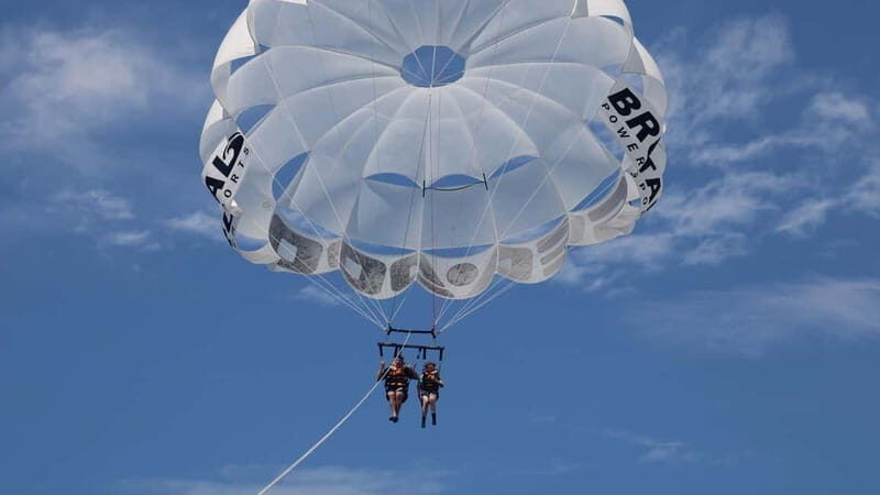Barcelona: Parasailing with panoramic views over the sea - The Speedboat Ride to the Flight Zone