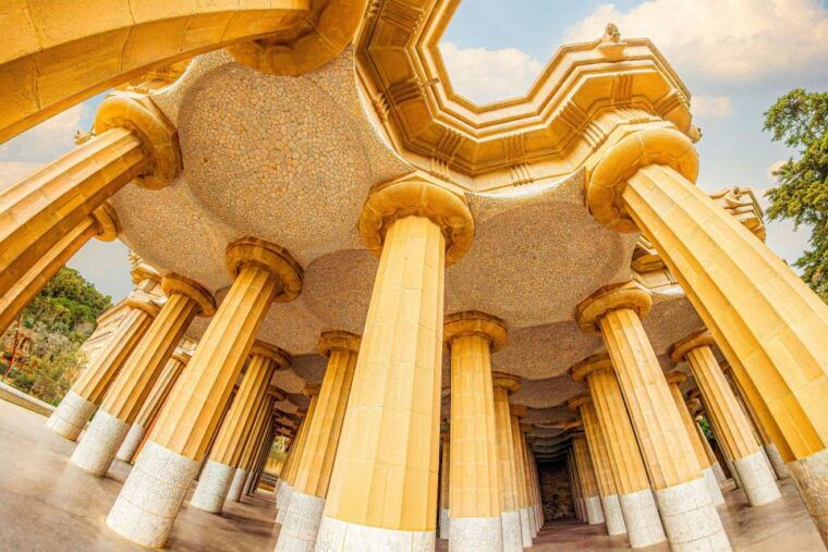 barcelona-park-guell-guided-tour-with-fast-track-ticket