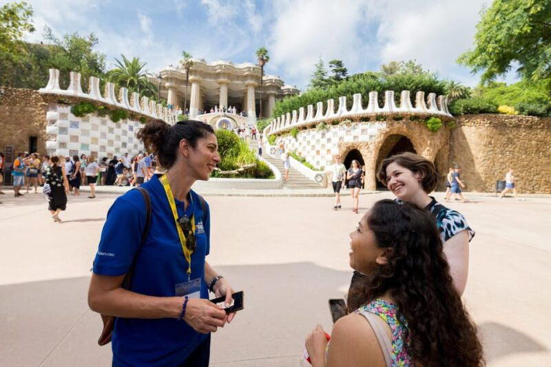 barcelona-park-guell-guided-tour-with-skip-the-line-entry-2