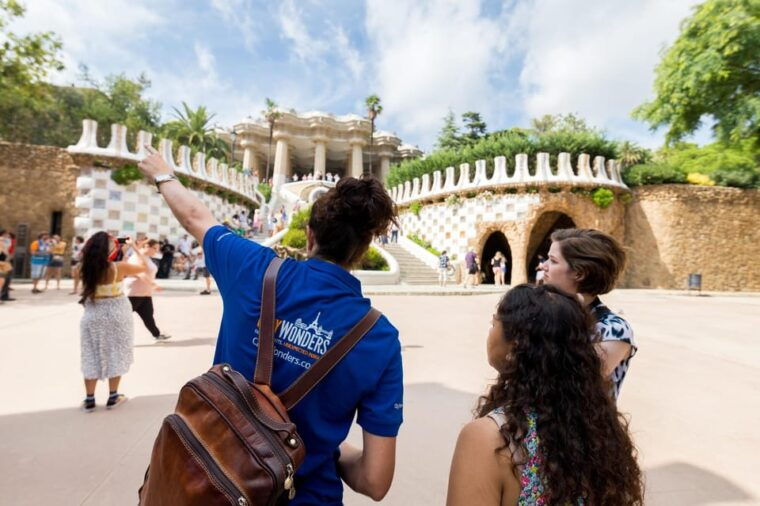 barcelona-park-guell-guided-tour-with-skip-the-line-entry-2