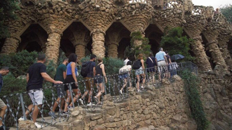 barcelona-park-guell-guided-tour-with-skip-the-line-entry
