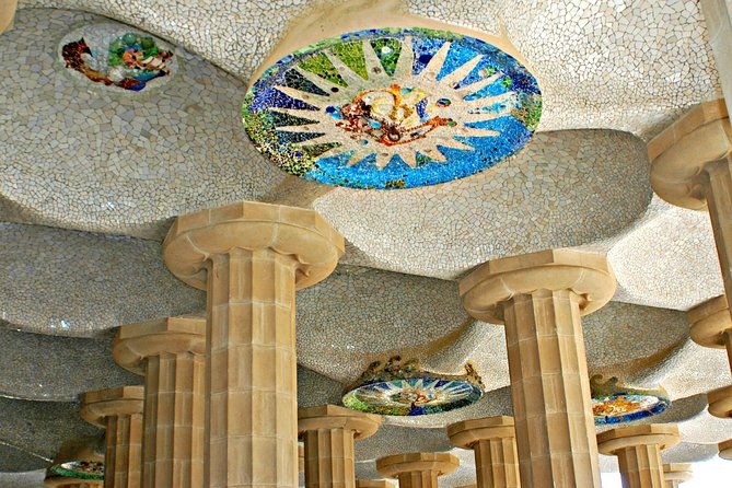 barcelona-park-guell-guided-tour-with-skip-the-line-ticket