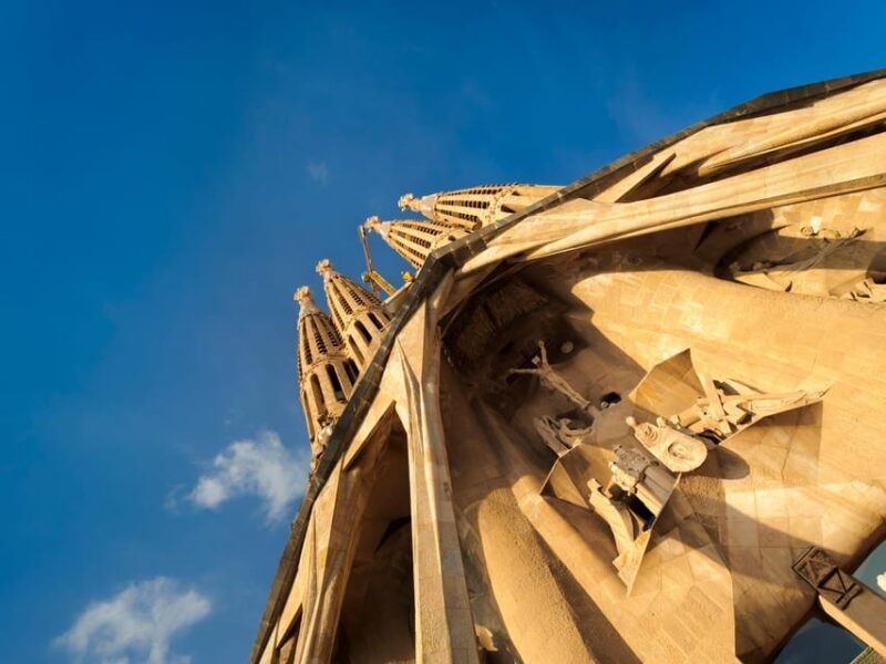 barcelona-park-guell-sagrada-familia-tapas-tour