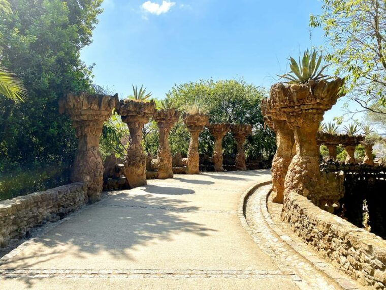 barcelona-park-guell-skip-the-line-guided-tour