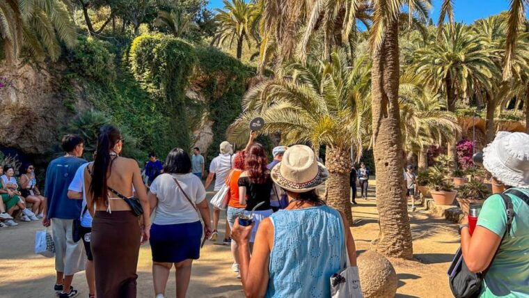 barcelona-park-guell-skip-the-line-guided-tour-with-ticket