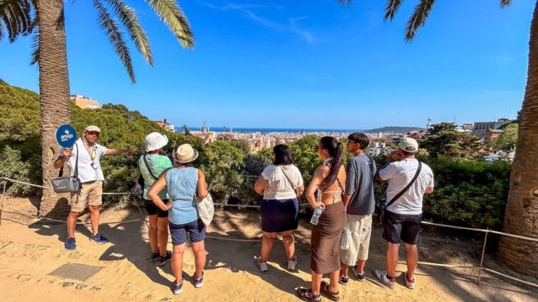 barcelona-park-guell-skip-the-line-guided-tour-with-ticket