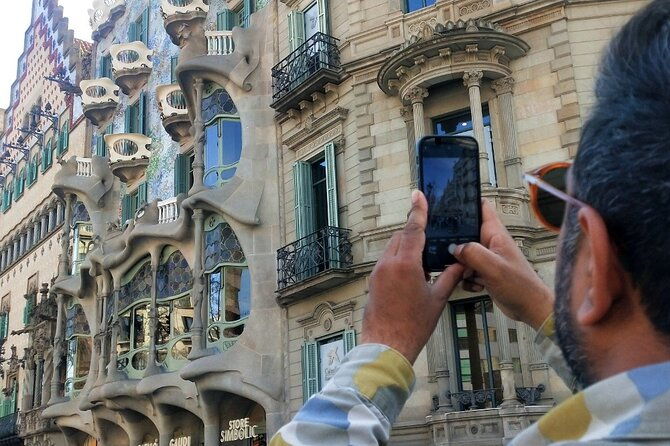 barcelona-photo-highlights-ebike-small-group-tour