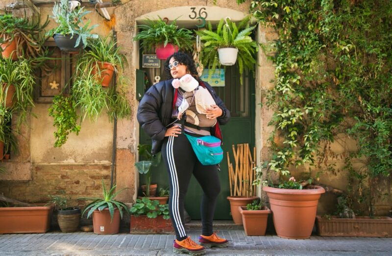 barcelona-photographic-madness-at-barceloneta-beach