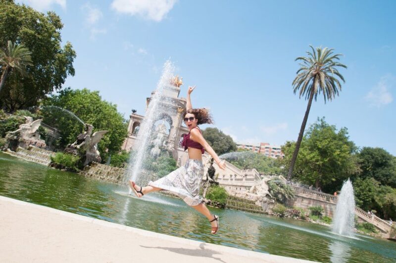 Barcelona: Photoshoot Tour Old Town - Practical Tips for Your Photoshoot