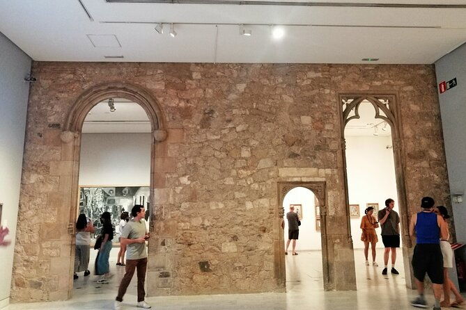 barcelona-picasso-walking-tour-with-skip-the-line-museum-entry