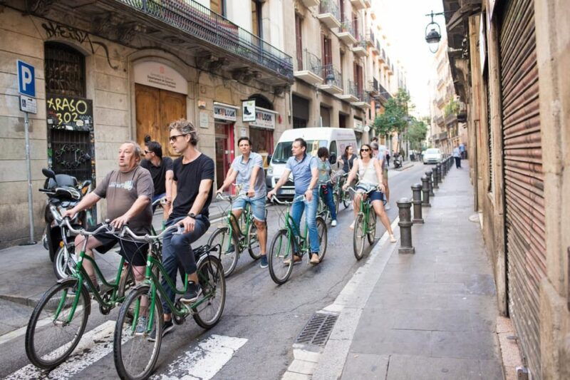 barcelona-private-bike-ebike-tour-sagrada-familia-tickets