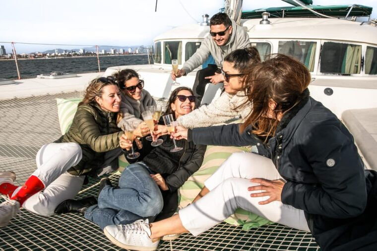 barcelona-private-catamaran-cava-tapas-sunset-option