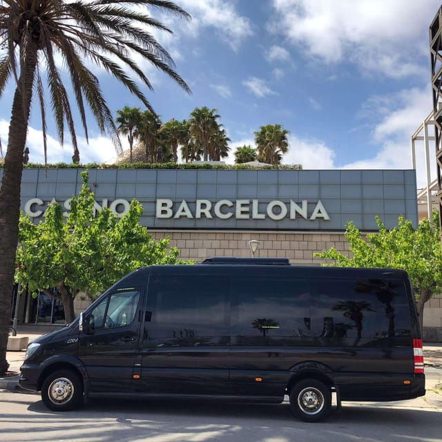barcelona-private-city-tour-1-16-passengers