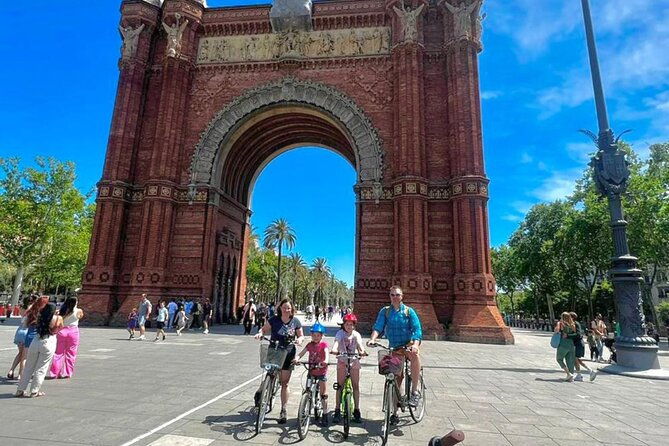 barcelona-private-escooter-or-e-bike-tour