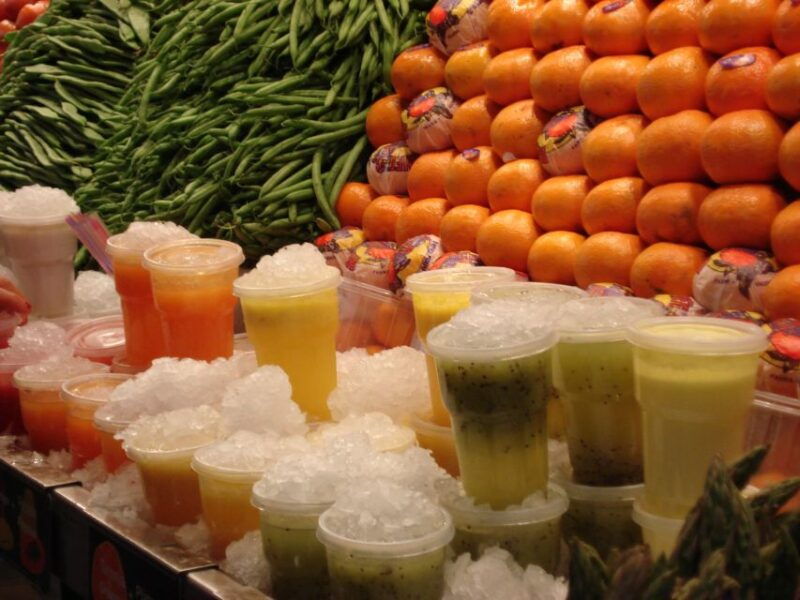 barcelona-private-evening-walking-tour-with-tapas-dinner