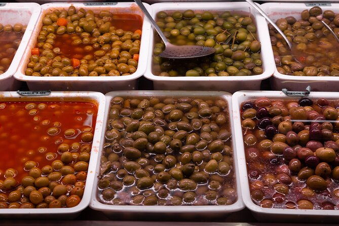 barcelona-private-food-tour-boqueria-old-towns-markets