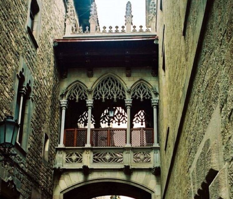 barcelona-private-gothic-quarter-eixample-highlights-tour