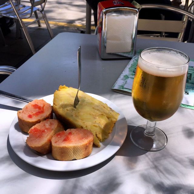 barcelona-private-guided-vermut-tour-with-tapas-and-drinks