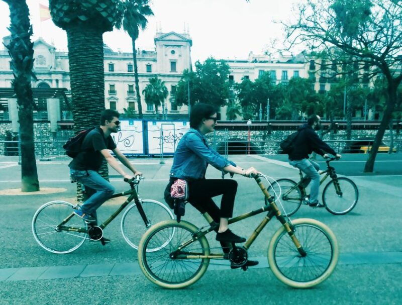 barcelona-private-highlights-tour-by-bamboo-bicycle
