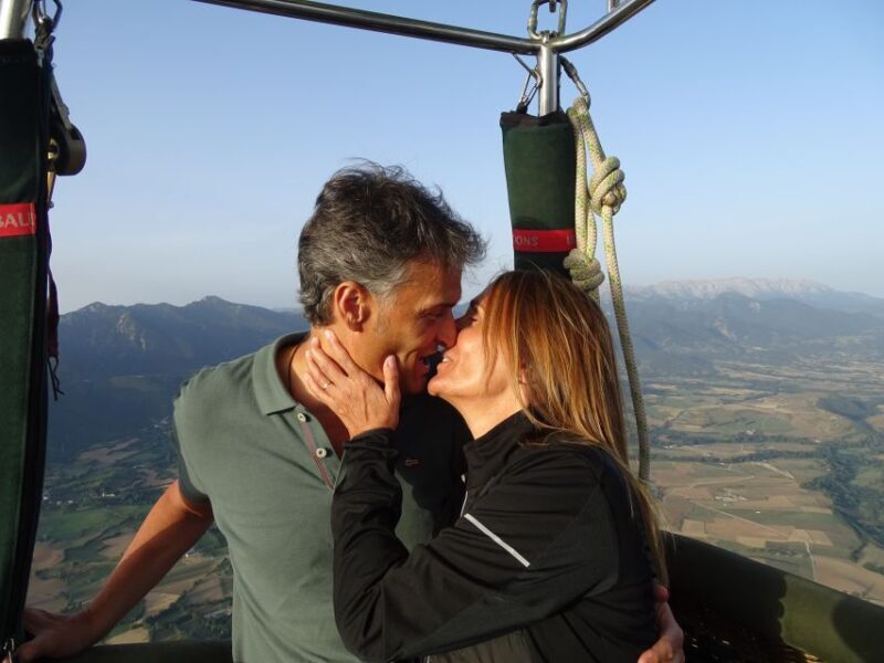 Barcelona: Private Hot Air Balloon Ride - Key Points