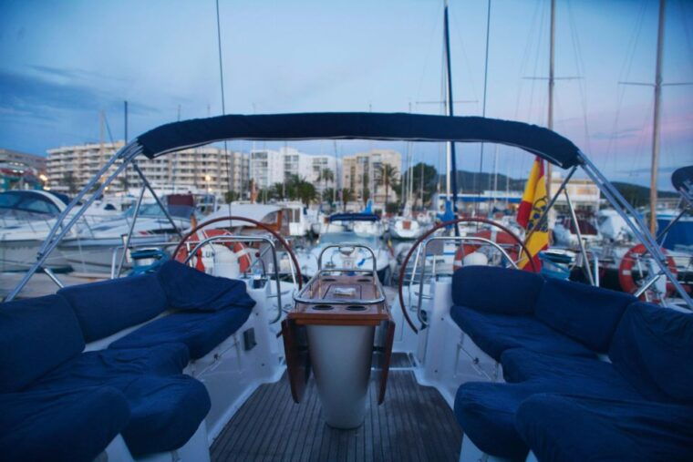 barcelona-private-luxury-sailing-tour
