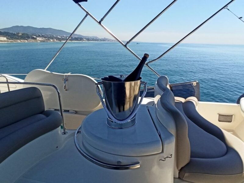 barcelona-private-motor-yacht-charter