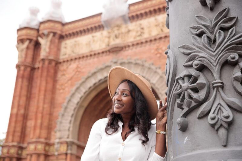 barcelona-private-photoshoot-at-arc-de-triomf