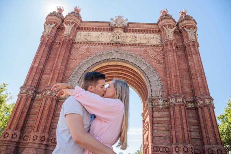 barcelona-private-photoshoot-at-arc-de-triomf