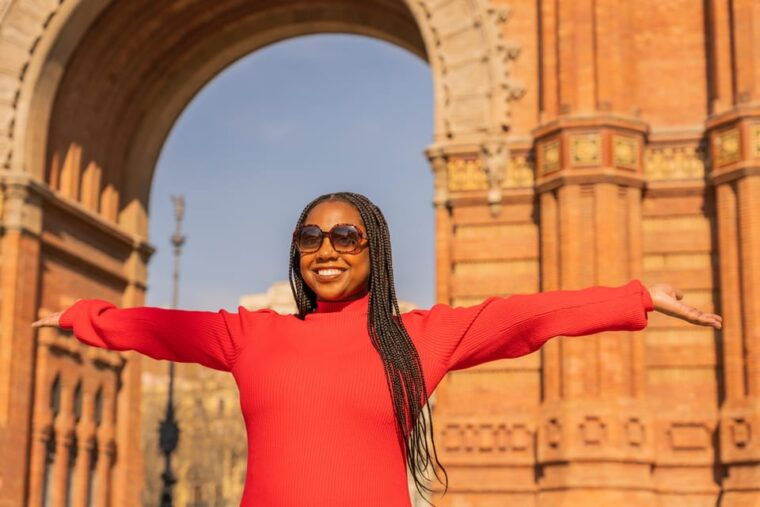 barcelona-private-photoshoot-at-arc-de-triomf