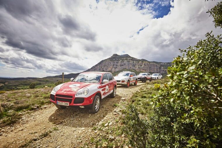 barcelona-private-porsche-cayenne-adventure-transfer