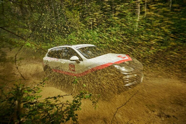 barcelona-private-porsche-cayenne-adventure-transfer