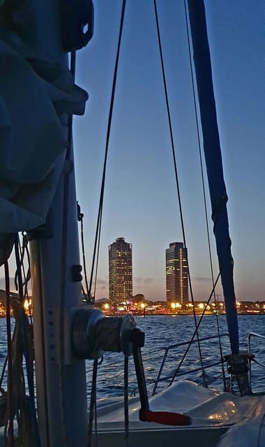 barcelona-private-sailing-experience-excursions-lasting-2h