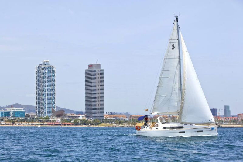 barcelona-private-sailing-trip-with-drinks-and-snacks