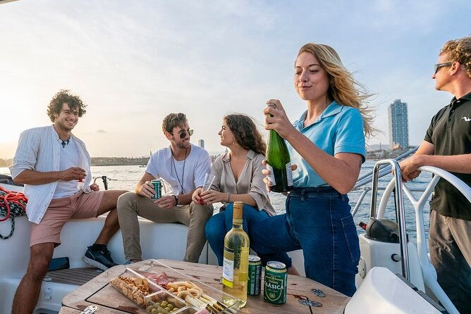 barcelona-private-sailing-trip-with-drinks-snacks