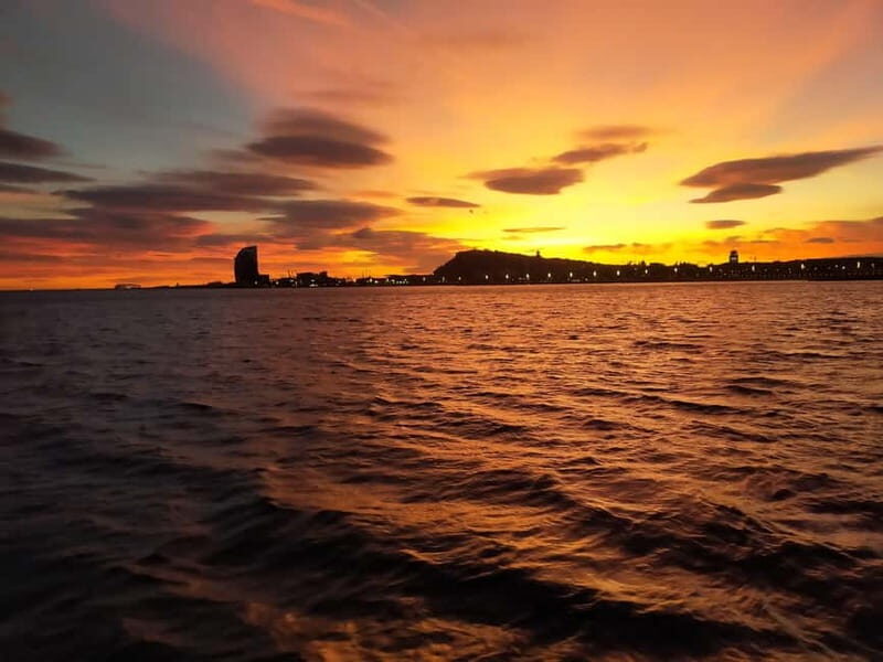 Barcelona: Private Sunset Sailing Trip with drinks/snacks - Key Points