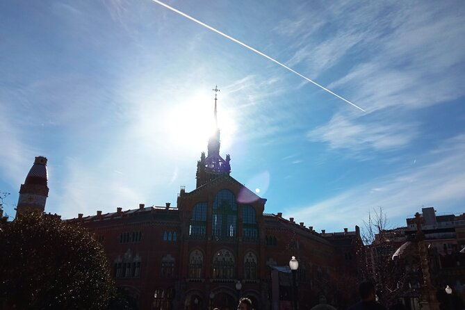 barcelona-private-tour-from-sant-pau-to-sagrada-familia