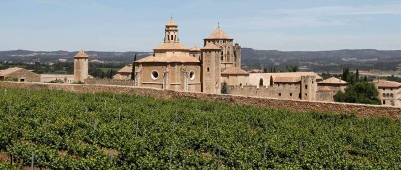 barcelona-private-tour-montserrat-and-poblet-monasteries