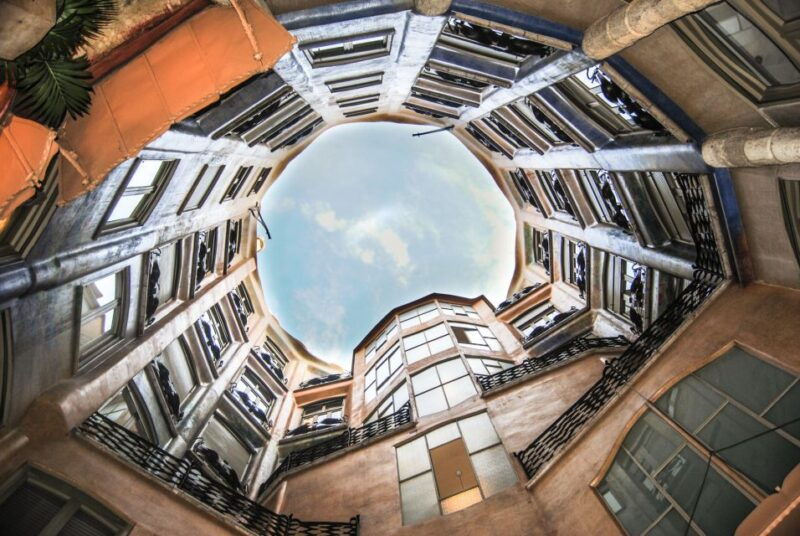 barcelona-private-tour-of-casa-mila-and-casa-vicens