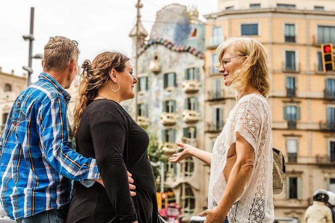 barcelona-private-tours-with-locals-100-personalized-see-the-city-unscripted-2