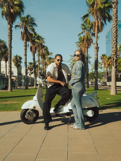 barcelona-private-vespa-tour-with-tapas-and-wine-tasting