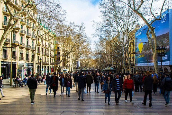 barcelona-private-walking-tour-through-the-city-of-gaudi