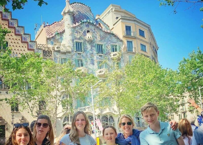 Barcelona: Ramblas, Old Town & Gaudí Houses Walking Tour - Why This Tour Offers Great Value